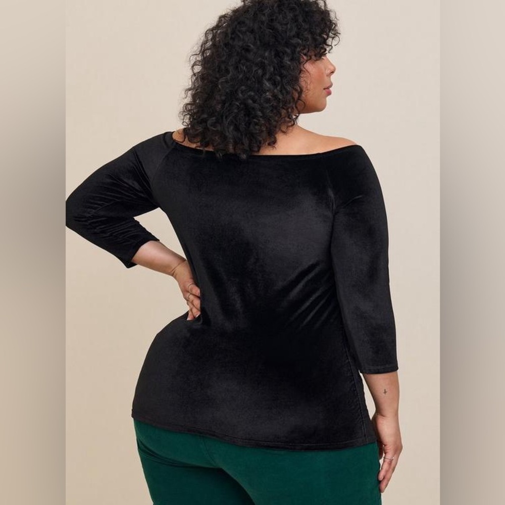Torrid Black Stretch Velvet Shirred Front Off The Shoulder Top Plus Size 2X - Picture 3 of 11